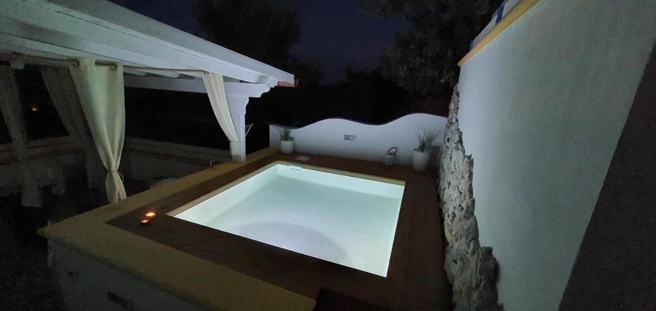Casa Vacanze "Il Carrubo" Gagliano del Capo Ngoại thất bức ảnh