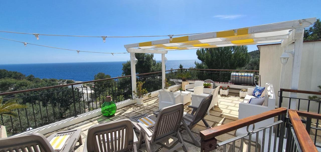 Casa Vacanze "Il Carrubo" Gagliano del Capo Ngoại thất bức ảnh