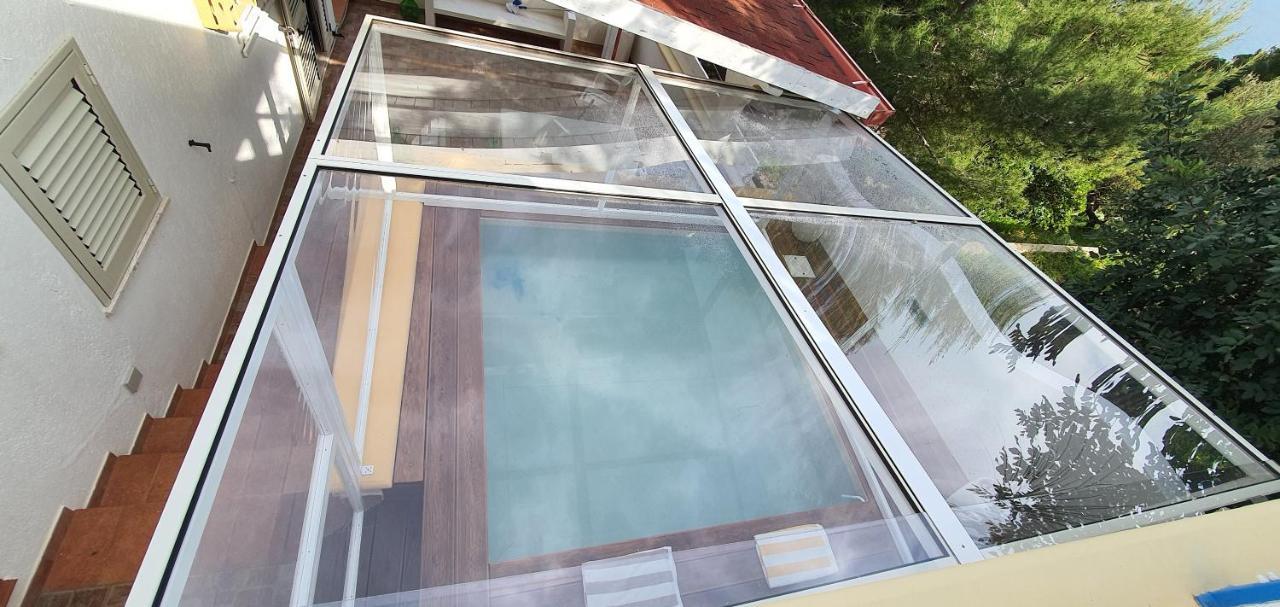 Casa Vacanze "Il Carrubo" Gagliano del Capo Ngoại thất bức ảnh
