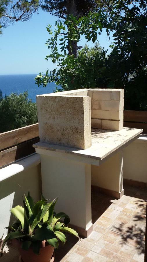 Casa Vacanze "Il Carrubo" Gagliano del Capo Ngoại thất bức ảnh